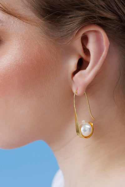 Pearl Drop Earring