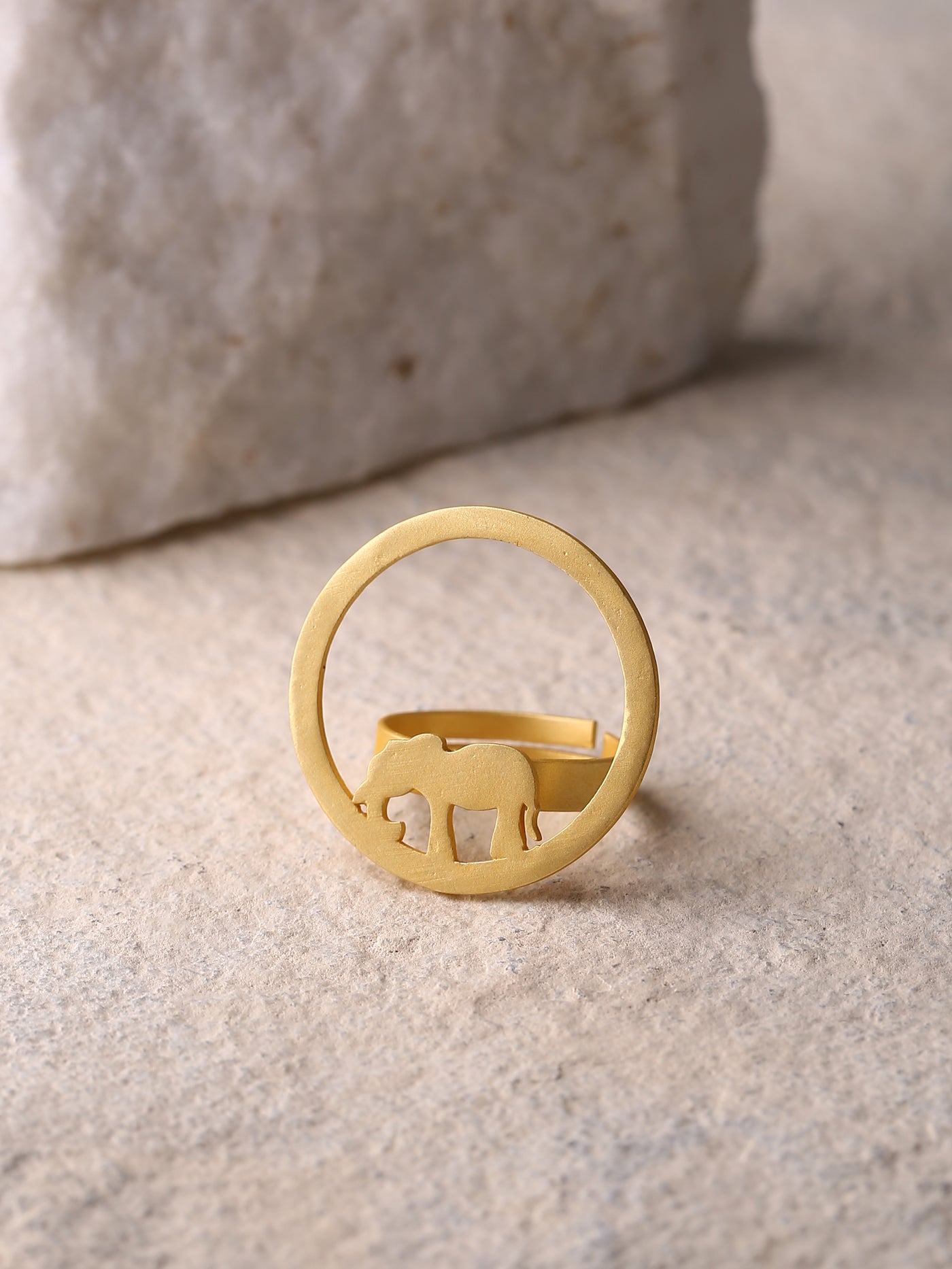 Belle Animal Collection Elephant Ring