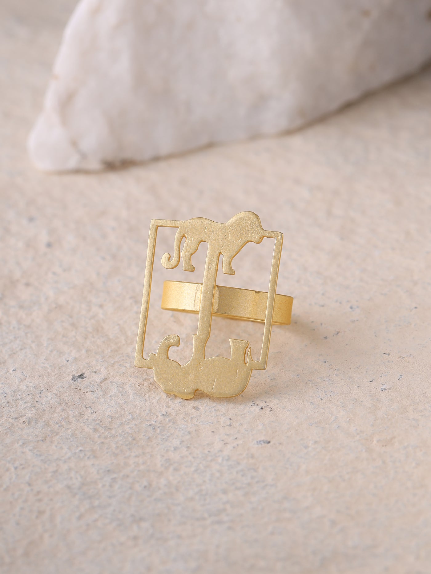 Belle Animal Rectangle Ring